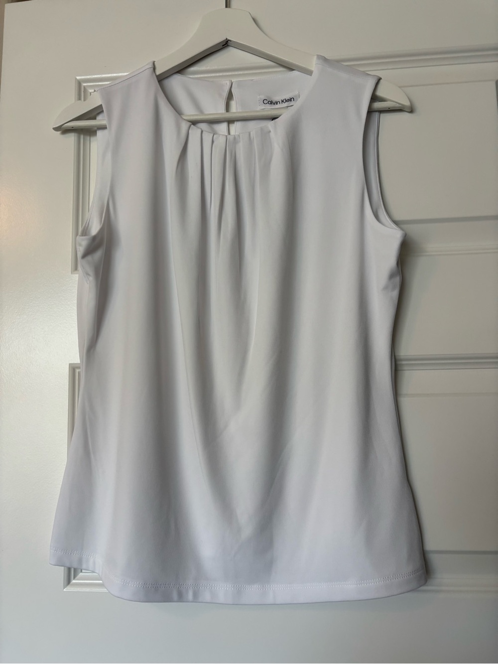 Calvin Klein White Sleeveless Pleated-Neck Camisole